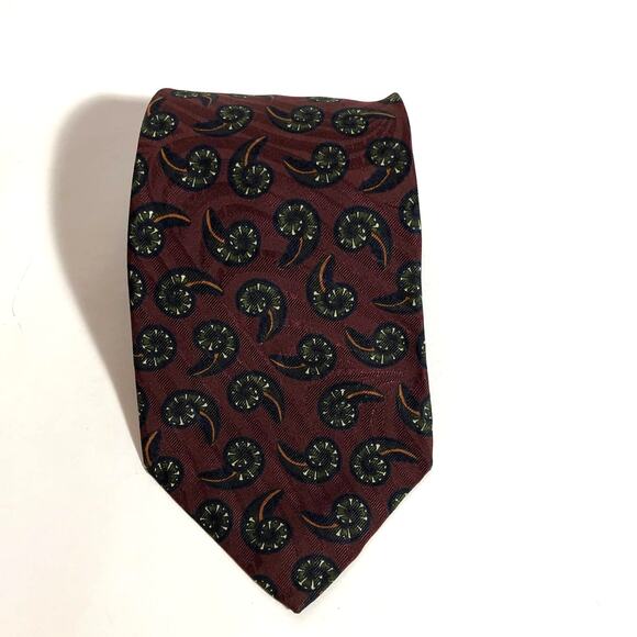 Vintage Burgundy Shell Tie from Talbott Studio for Maillard's Tie USA Silk - Picture 8 of 8